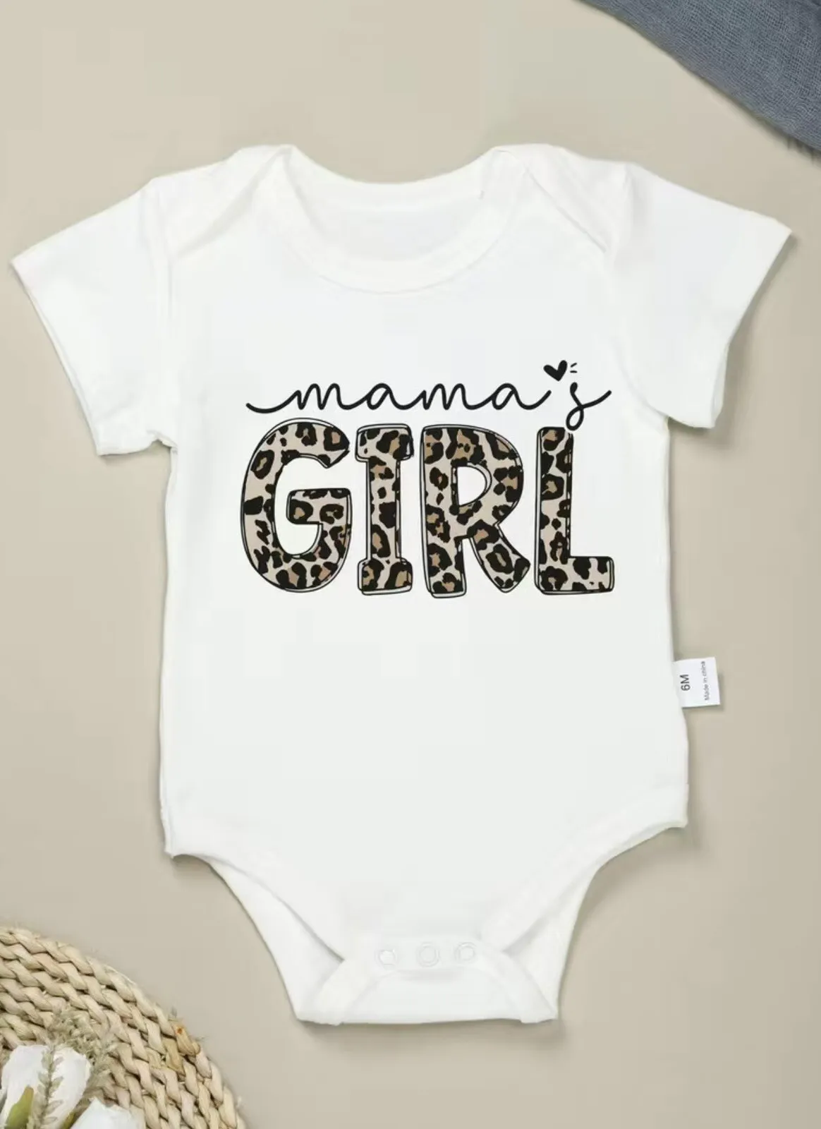 Baby girl bodysuit  "Mama's girl" 3-6 months